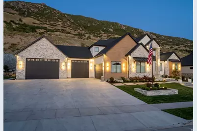 268 N Flag Rock Dr E, Farmington, UT 84025 - Photo 1