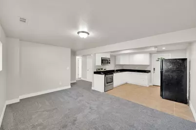 4609 W Twilight Dr, Kearns, UT 84118 - Photo 11
