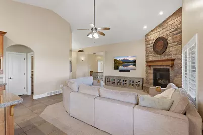 1385 N Compton Rd, Farmington, UT 84025 - Photo 19