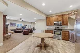 1385 N Compton Rd, Farmington, UT 84025 - Photo 35