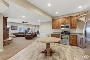 1385 N Compton Rd, Farmington, UT 84025 - Photo 33