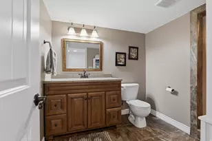 1385 N Compton Rd, Farmington, UT 84025 - Photo 45