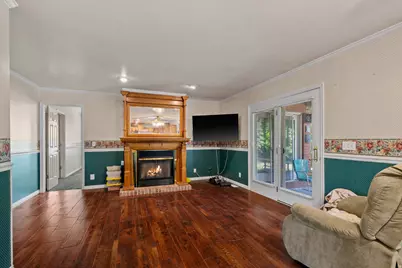 1348 E Milne Ln, Cottonwood Heights, UT 84092 - Photo 9