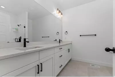 8307 S Durham St E, Sandy, UT 84070 - Photo 25