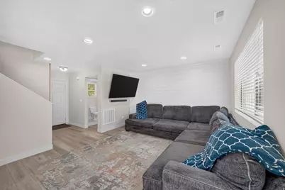 923 W Stonehaven Dr, North Salt Lake, UT 84054 - Photo 3