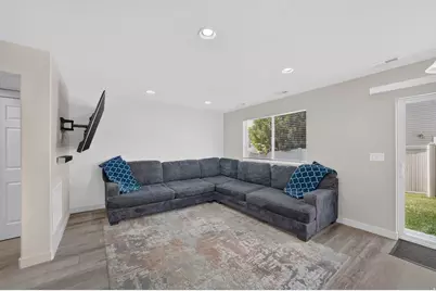 923 W Stonehaven Dr, North Salt Lake, UT 84054 - Photo 5