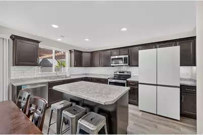 923 W Stonehaven Dr, North Salt Lake, UT 84054 - Photo 9