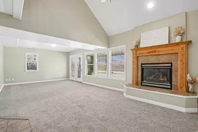 325 W Willow Way, Pleasant View, UT 84414 - Photo 11