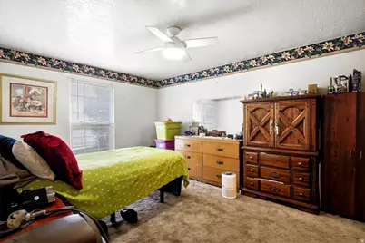 564 S Main St, Kaysville, UT 84037 - Photo 19