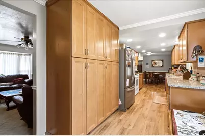 564 S Main St, Kaysville, UT 84037 - Photo 11