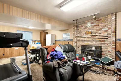 564 S Main St, Kaysville, UT 84037 - Photo 21