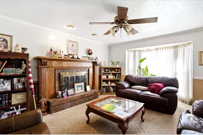 564 S Main St, Kaysville, UT 84037 - Photo 7