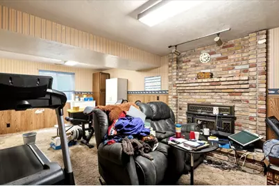 564 S Main St, Kaysville, UT 84037 - Photo 21