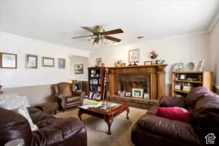 564 S Main St, Kaysville, UT 84037 - Photo 9