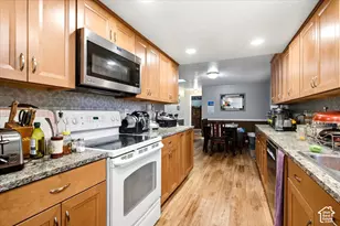 564 S Main St, Kaysville, UT 84037 - Photo 13