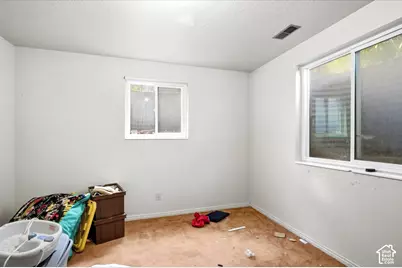 564 S Main St, Kaysville, UT 84037 - Photo 23