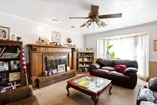 564 S Main St, Kaysville, UT 84037 - Photo 7