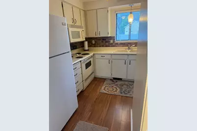 669 W 1950 N, Centerville, UT 84014 - Photo 5