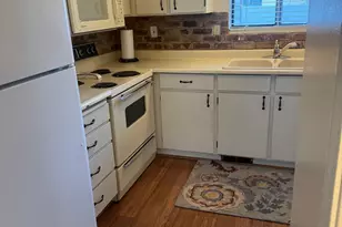 669 W 1950 N, Centerville, UT 84014 - Photo 5