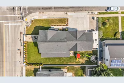 410 E Pages Ln, Centerville, UT 84014 - Photo 45