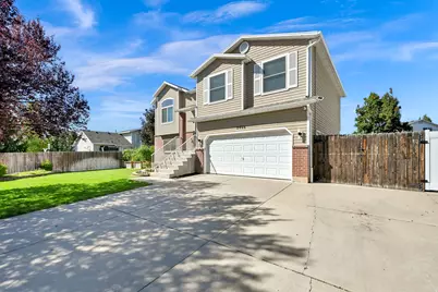 2486 W 1275 N, Layton, UT 84041 - Photo 3