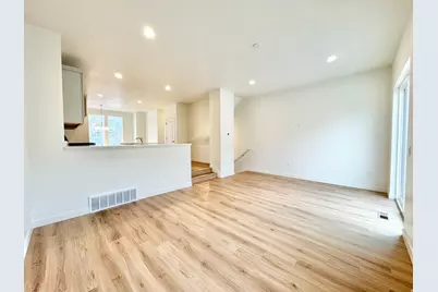 1650 N Main St, Layton, UT 84041 - Photo 3