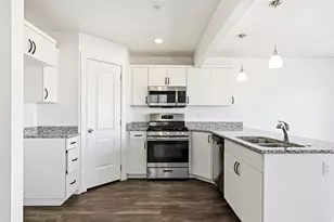 888 S 25 W, Cedar City, UT 84720 - Photo 9