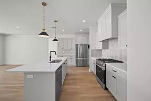 2453 E Malitsoh Way, Saint George, UT 84790 - Photo 11