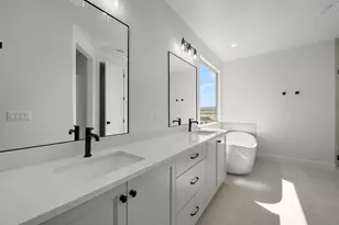 2453 E Malitsoh Way, Saint George, UT 84790 - Photo 25