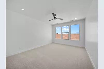 2477 E Malitsoh Way #304, Saint George, UT 84790 - Photo 37