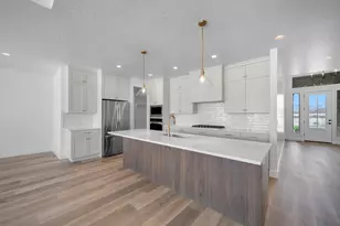 2477 E Malitsoh Way, Saint George, UT 84790 - Photo 21