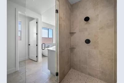 2477 E Malitsoh Way #304, Saint George, UT 84790 - Photo 41