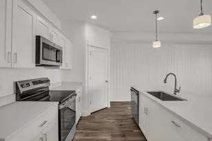 1693 W 2700 S, Syracuse, UT 84075 - Photo 5