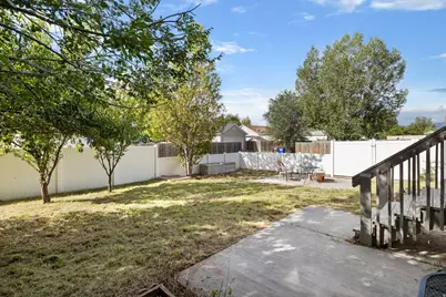 2048 E Juniper Dr, Eagle Mountain, UT 84005 - Photo 29