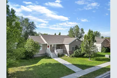 2048 E Juniper Dr, Eagle Mountain, UT 84005 - Photo 3