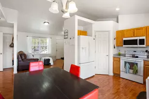 2048 E Juniper Dr, Eagle Mountain, UT 84005 - Photo 11
