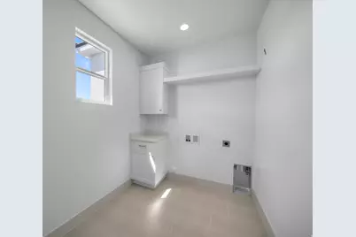 2441 E Malitsoh Way #301, Saint George, UT 84790 - Photo 37