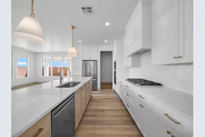 2441 E Malitsoh Way #301, Saint George, UT 84790 - Photo 15