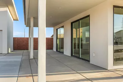 2752 W Crest View Ln, Hurricane, UT 84737 - Photo 15