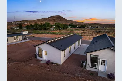 2752 W Crest View Ln, Hurricane, UT 84737 - Photo 13