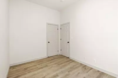 915 W 300 S, Salt Lake City, UT 84104 - Photo 19