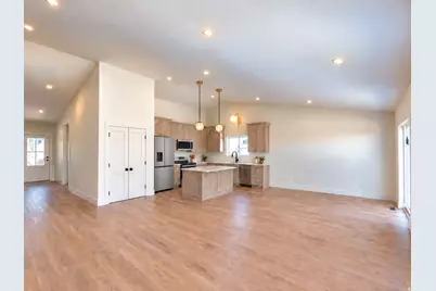3966 W 2025 S, Taylor, UT 84401 - Photo 3