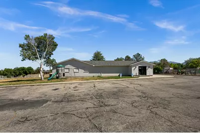 166 E 10600 S, Sandy, UT 84070 - Photo 21