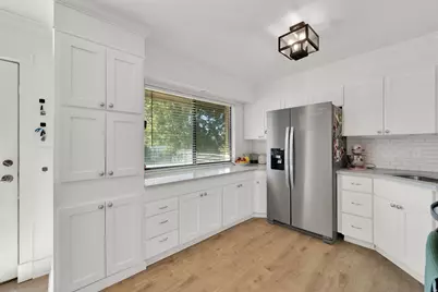 360 E Center St, Centerville, UT 84014 - Photo 7