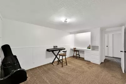 360 E Center St, Centerville, UT 84014 - Photo 25