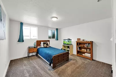 360 E Center St, Centerville, UT 84014 - Photo 23