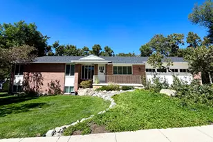 1087 E Oxford Dr, Kaysville, UT 84037 - Photo 1