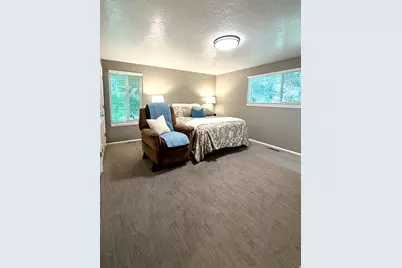 1087 E Oxford Dr, Kaysville, UT 84037 - Photo 25