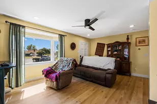 121 Ross Dr, Clearfield, UT 84015 - Photo 7