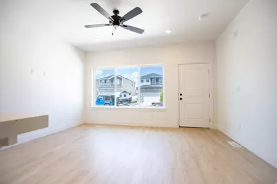 1353 E Goldie Lou Lane Unit #39, Eagle Mountain, UT 84005 - Photo 3